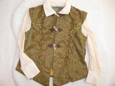 Karnevalový dobový kostým,