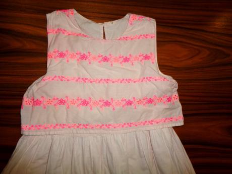 Krásné růžové vyšívané šaty, george,128