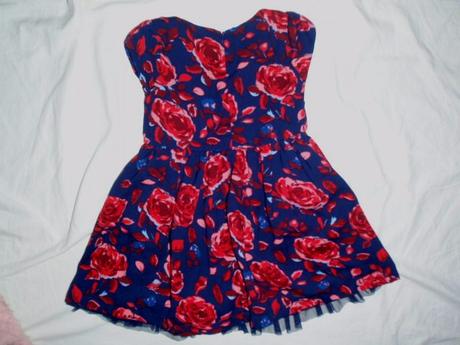 Luxusní květované modročervené šaty, 98