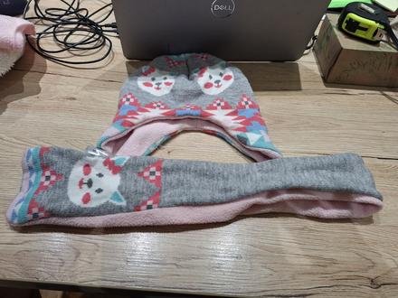 Dívčí čepice a šála,, 56