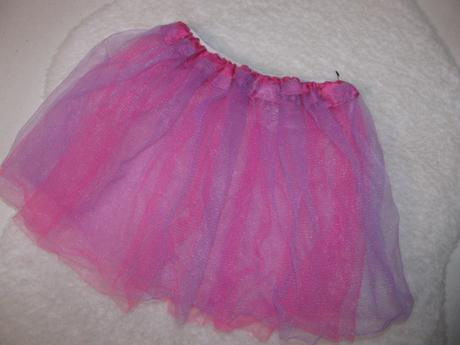Tylová růžová sukně, 104