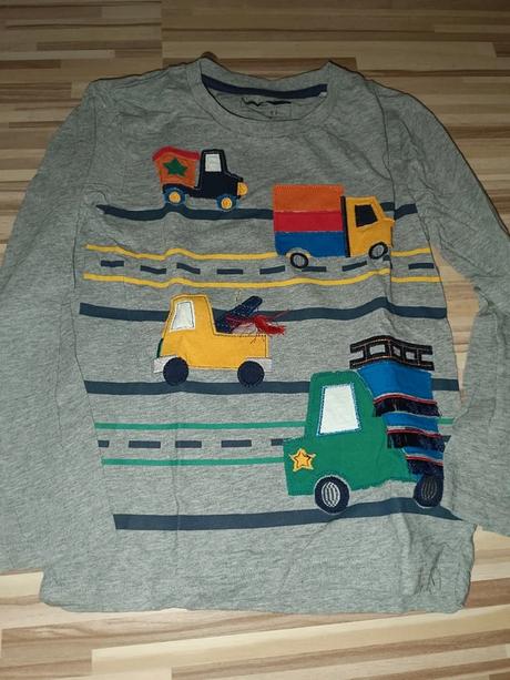 Šedé tričko s auty 122 next, next,122