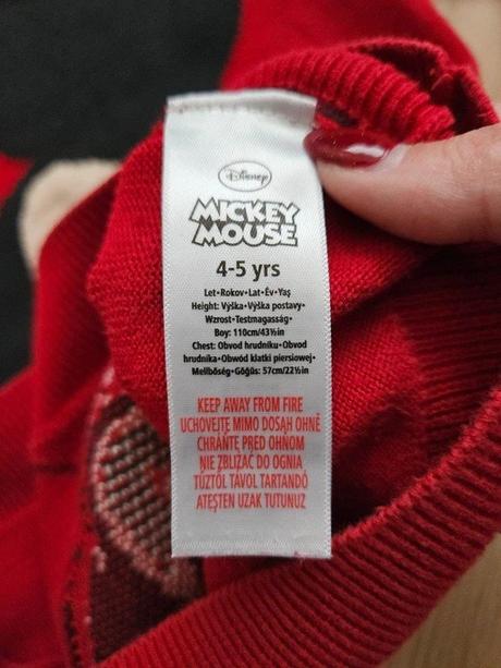 Chlapecký svetr, vel. 110, 110