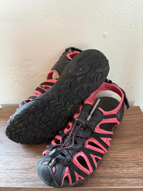 Sportovní sandálky vel. 37/38, baťa,37