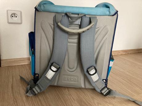 2x aktovka první stupeň,