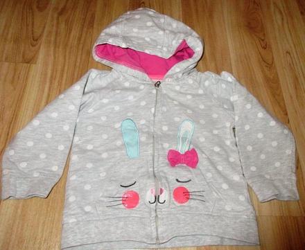 Puntíkovaná mikina, 86