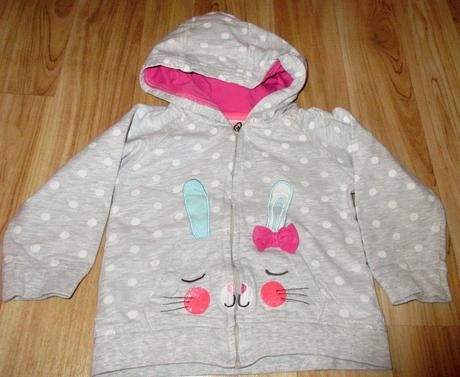 Puntíkovaná mikina, 86