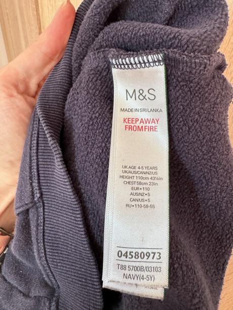 Mikča, marks & spencer,110