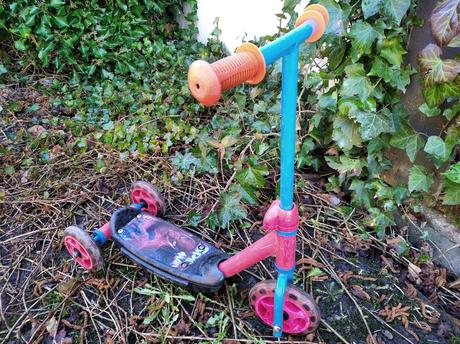 Koloběžka spiderman,