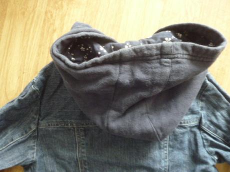 Riflová bunda s kapucí vel. 7, 122