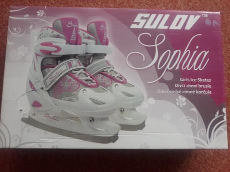 Dívčí zimní brusle, 30