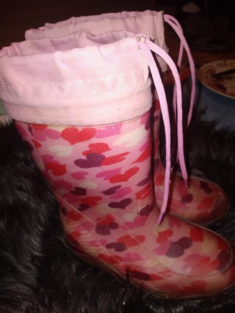 Dívčí gumáky srdíčka vel. 27, vnit.stélka 17.5 cm, 27