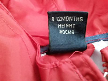 Bunda přes hlavu, 80