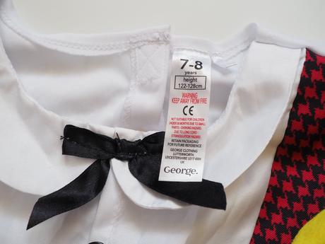 Kostým hospodyně vel 128,