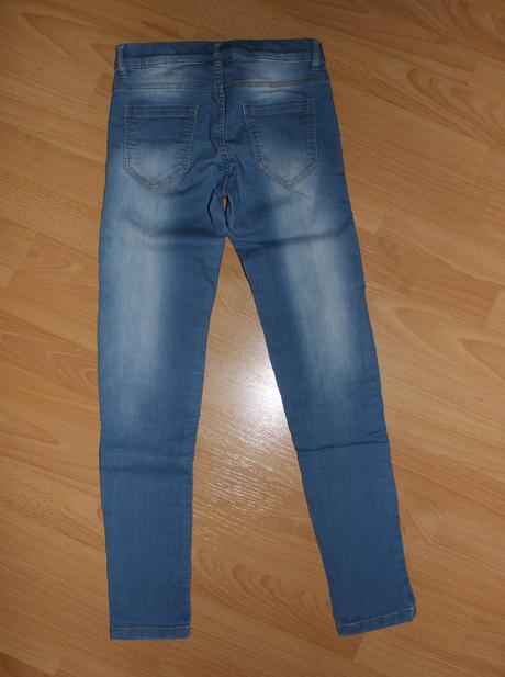 Rifle, džíny, slimky, takko,152