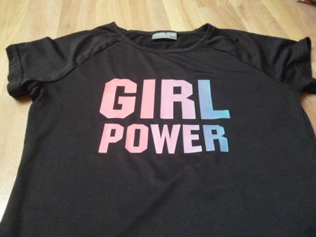 Sportovní triko vel. 10-12 destination, 146