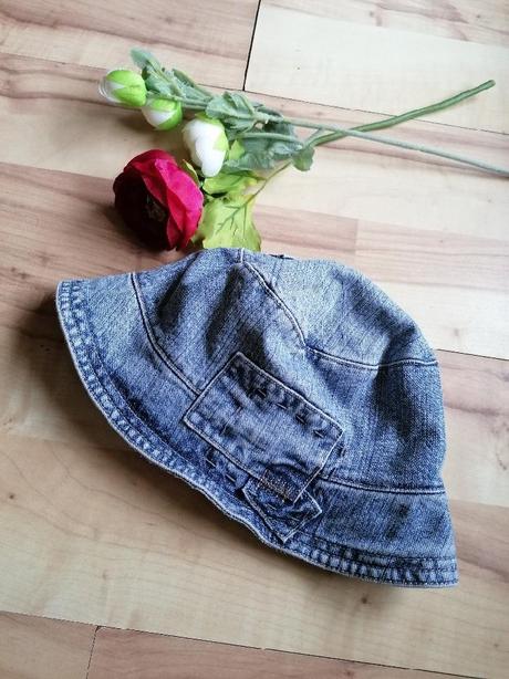 Džínový klobouk, next,128