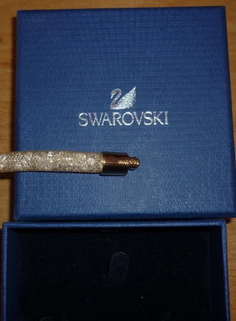 Béžový náramek s krystaly swarovski, swarovski