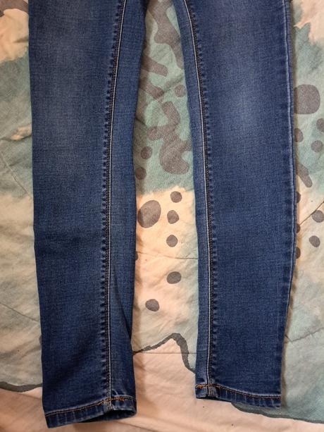 Slim džíny, house,158