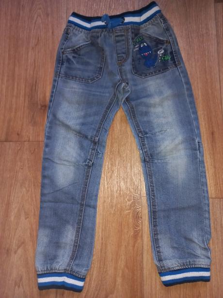 Rifle s dinosaurem, kiki&koko,122