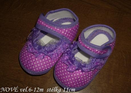 Nové capáčky 6-12m , puntíky dl.stélky 11cm,hvězdy,