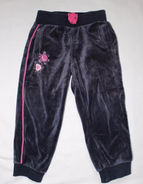 Af3. sametové tepláky 1,5-2 roky, early days,86