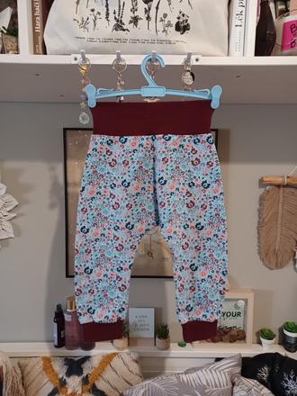 Kytičkové tepláky kalhoty harémky, 86