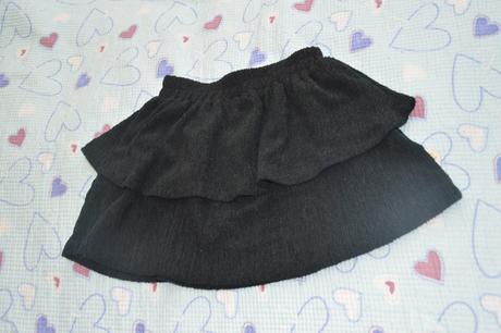 128 134 140 146 152 černá sukně s kanýry, 140