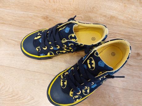 Plátěné tenisky, 32