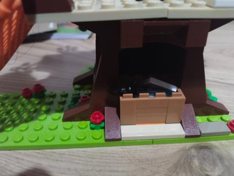 Lego friends domeček na strome,