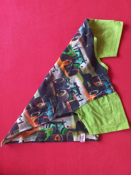 Tričko s traktorem, vlček,122