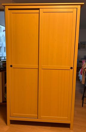 Ikea hemnes skříň žlutá,