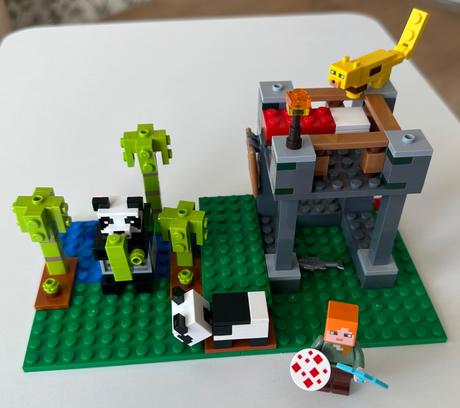 Lego minecraft pandí školka 21158, 