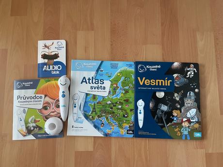 Albi tužka kouzelné čtení a dvě knihy,