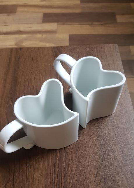 Hrníčky ve tvaru srdce, 