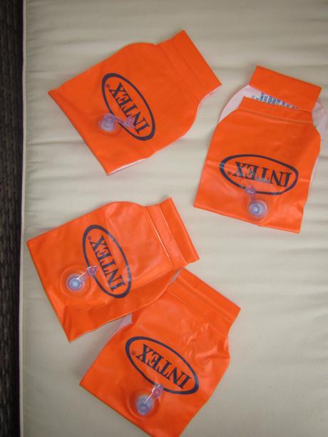 2x intex nafukovací rukávky intex,