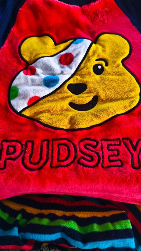 Pyžamo fleece medvídek pudsey, george,110