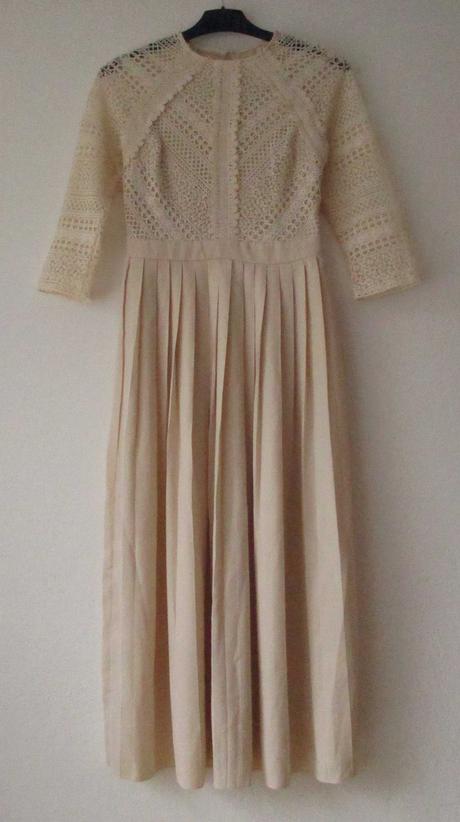 Dámské midi šaty béžové krajkové plisované s 36, s