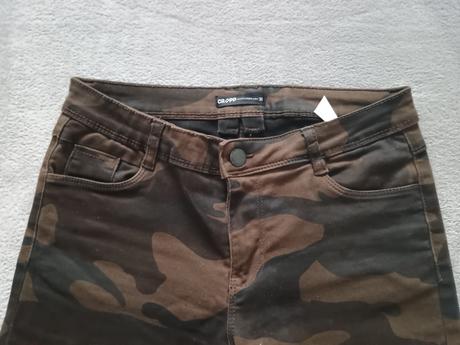 Khaki džíny maskáče cropp, 36