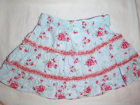 Nádherná květovaná volánková sukně, mini mode,80