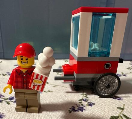 Lego city 30364 vozík s popcornem,