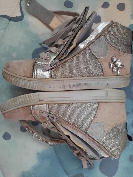 Tenisky s kamínky, baťa,33