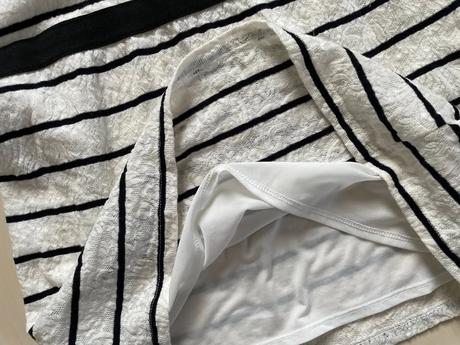 Nové krajkové šaty s černými pruhy, vel xs/s, prom, s / xs