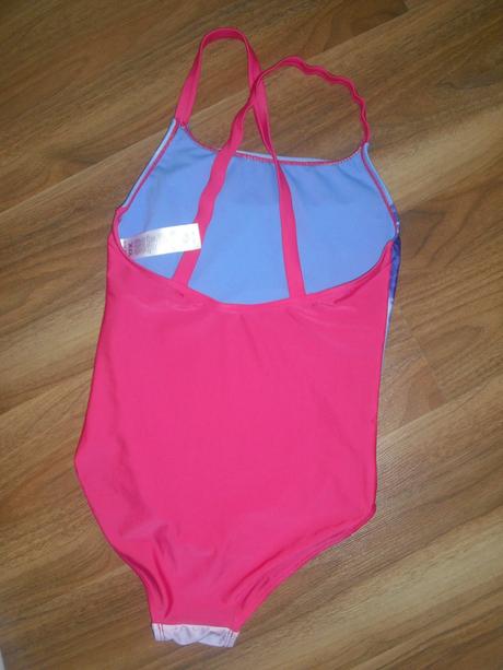 Plavky s plameňákem, 158