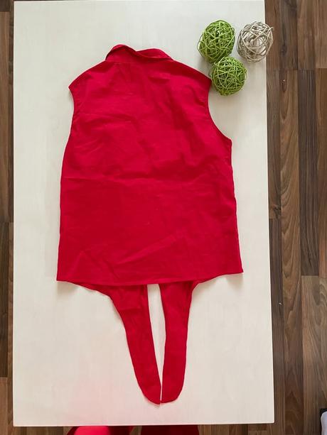 Červený top do uzlu, vel s, mshll girl, s