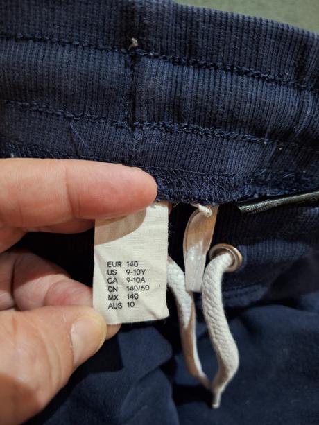 Dětské tepláky vel 140, 140