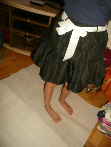 Společenská sukně mačkaná vel 122-134, 122 / 128 / 134