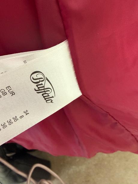 Buffalo vinove cervena prosivana bunda 34, buffalo,34