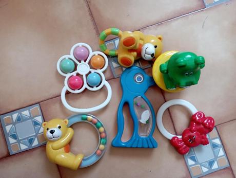 Hračky - cena za vše, 