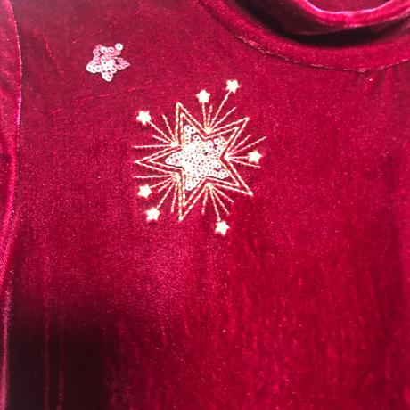 Vínová sametová halenka, 128